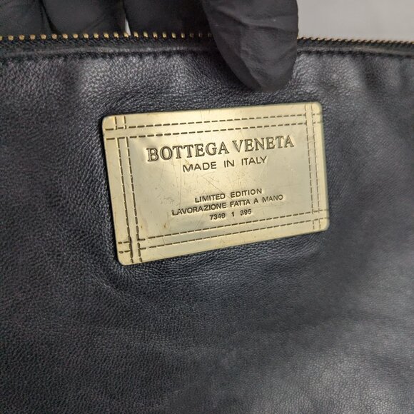 Authentic Bottega Veneta Black Leather Pouch Made in Italy